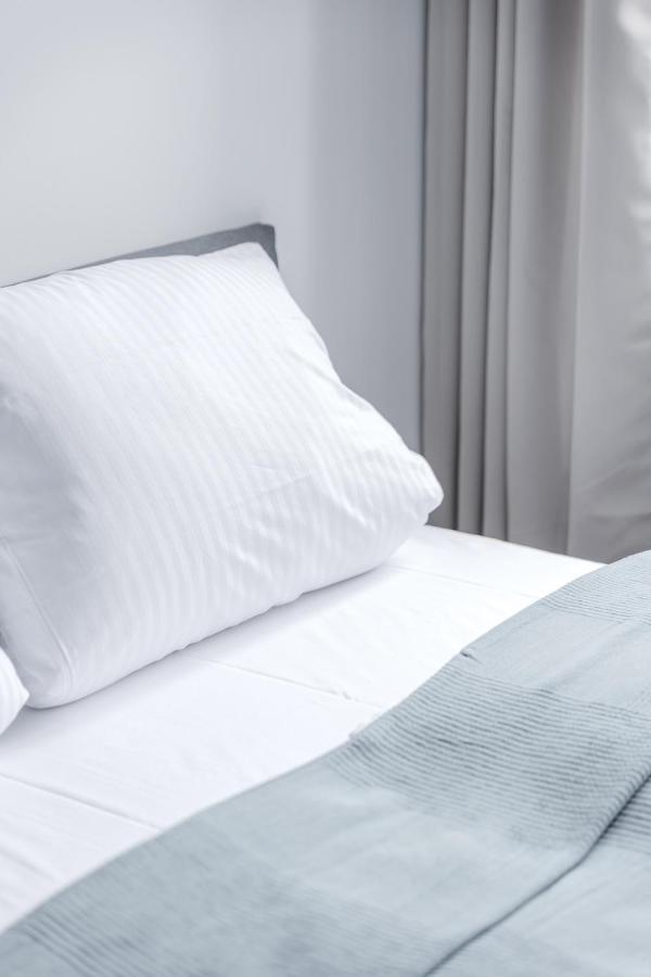 Flats 4 You, Moderne City Wohnung Naehe Hbf, Due-Messe 20 Min, Netflix, Kueche 뒤스부르크 외부 사진