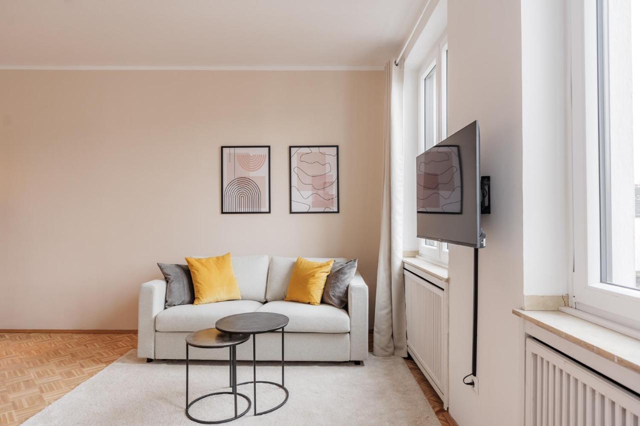 Flats 4 You, Moderne City Wohnung Naehe Hbf, Due-Messe 20 Min, Netflix, Kueche 뒤스부르크 외부 사진