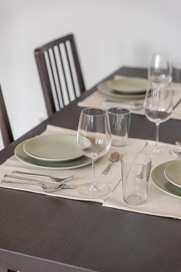 Flats 4 You, Moderne City Wohnung Naehe Hbf, Due-Messe 20 Min, Netflix, Kueche 뒤스부르크 외부 사진